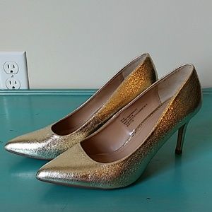 Champagne Light Gold 8.5 Wide Width Pointy Heels